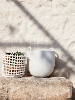 Ceramic Basket, small fra Ferm Living