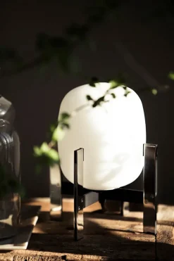 Cestita Metal Lampe fra Santa and Cole