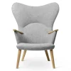 CH78 Mama Bear af Hans J. Wegner