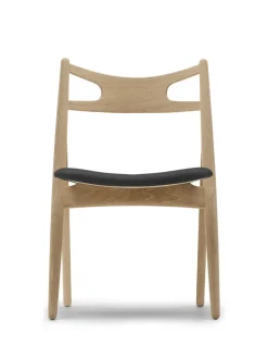 CH29 Savbukstolen i eg af Hans J. Wegner