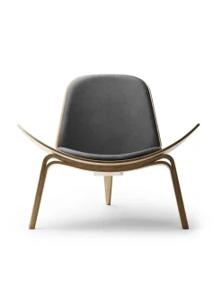 CH07 Skalstol, eg olie/Loke 7748 af Hans J. Wegner