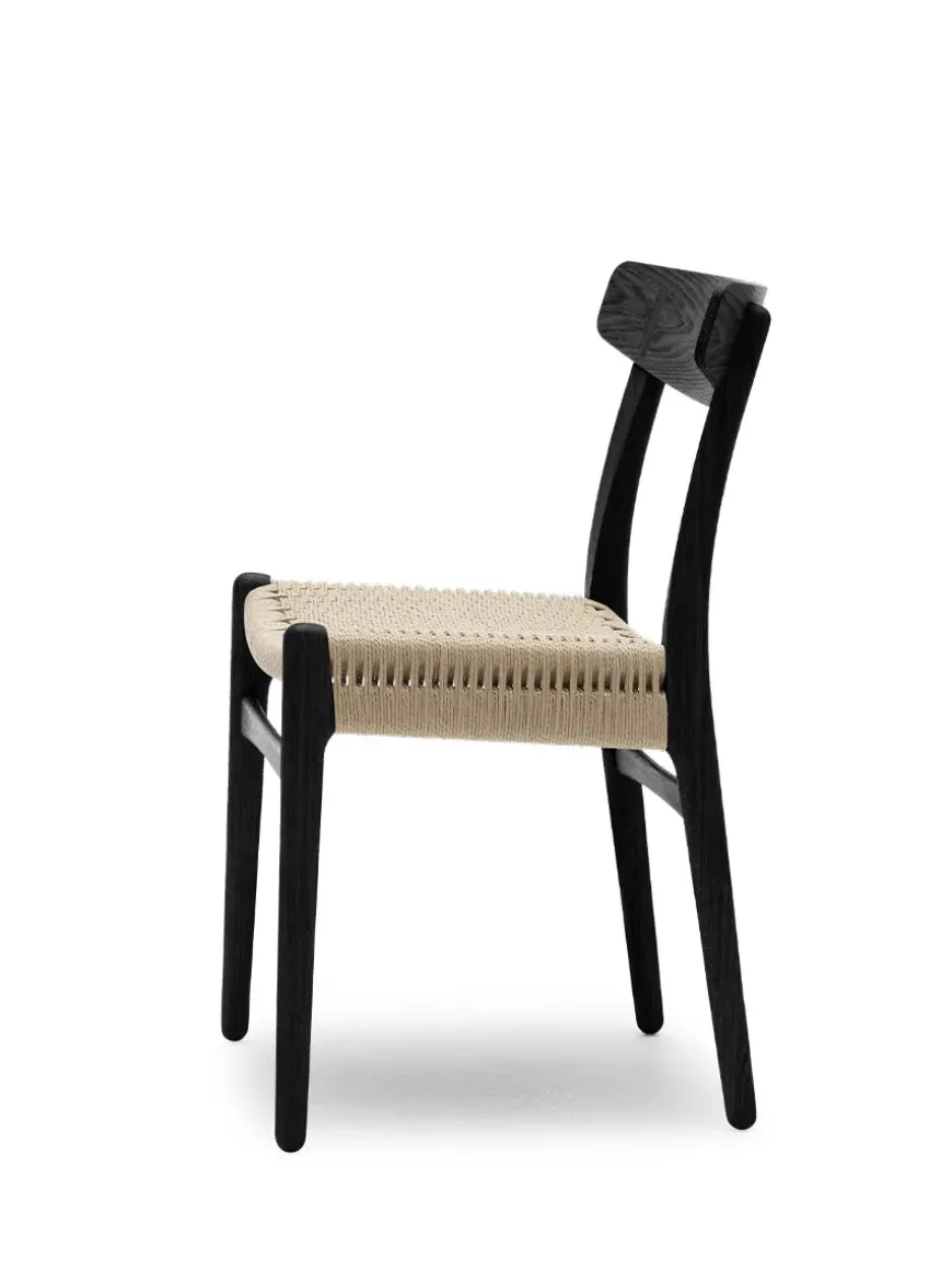 CH23 Spisestol, valnød olie af Hans J. Wegner