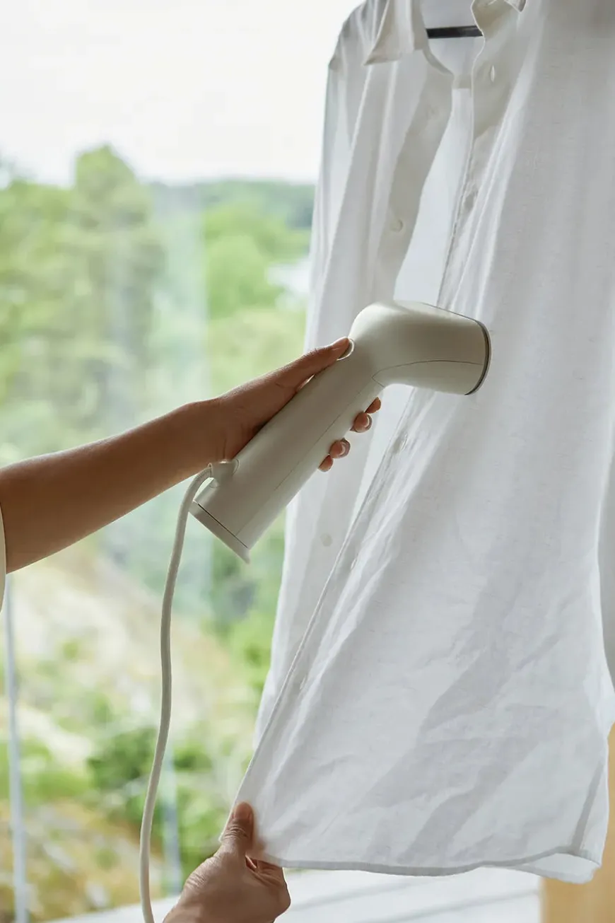 Cirrus No.3 Iron Steamer, Sand fra Steamery Stockholm