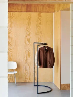 Colour Rack S-Shape fra Hay