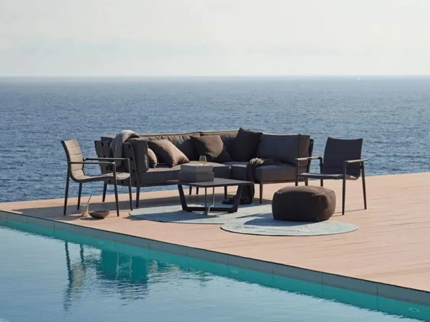 Core Stol m. Armlæn fra Cane-line