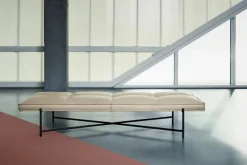 Daybed, vegatbilsk læder fra HANDVÄRK
