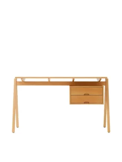 Daystak Desk RD3 fra &Tradition