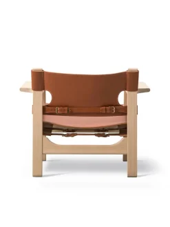 Den Spanske Stol i naturfarvet læder, valnød olie af Børge Mogensen