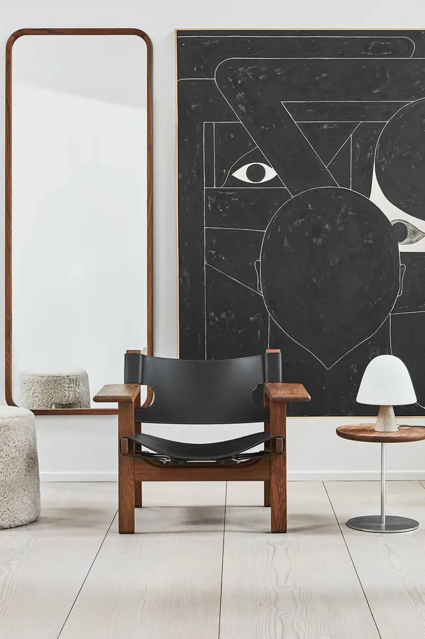 Den Spanske Stol i sort læder, eg sort lak af Børge Mogensen