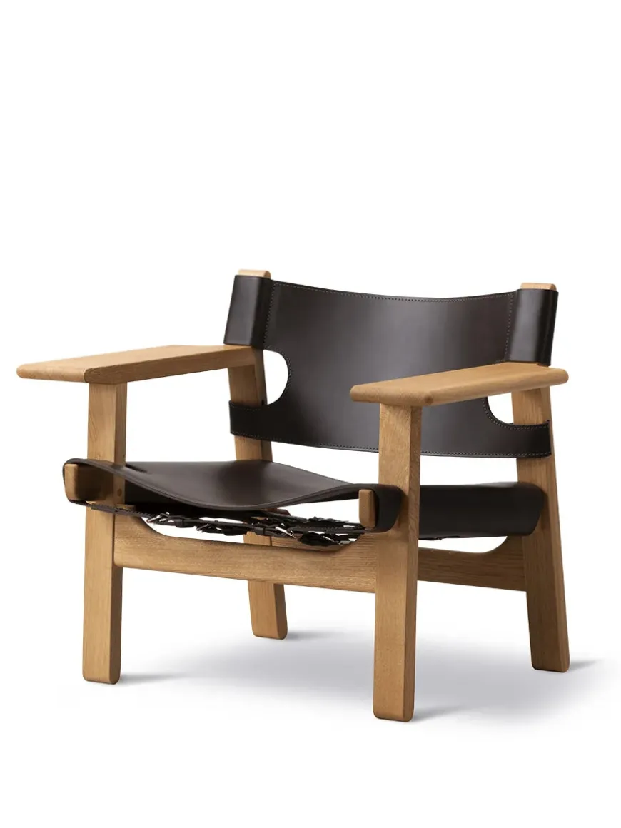 Den Spanske Stol i sort læder, eg sæbe af Børge Mogensen