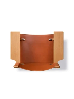 Den Spanske Stol i sort læder, eg olie af Børge Mogensen