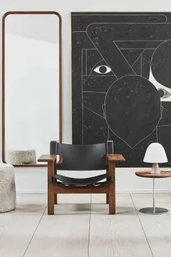 Den Spanske Stol i sort læder, eg olie af Børge Mogensen