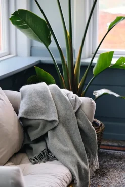 Drejø Plaid, camel fra Silkeborg Uldspinderi