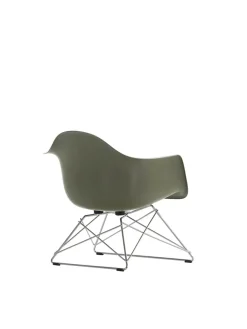 Eames Fiberglass Armchair LAR, forkromet fra Vitra