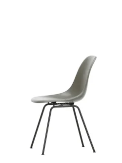 Eames Fiberglass Chair DSX, sortlakeret fra Vitra