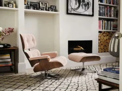 Eames Lounge Chair inkl. Fodskammel, valnød/Nubia fra Vitra