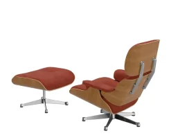 Eames Lounge Chair, kirsebær, calma brandy inkl. Fodskammel fra Vitra