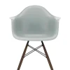 Eames Plastic Armchair DAW, mørkbejdset ahorntræ fra Vitra