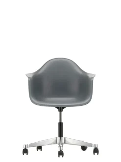 Eames Plastic Armchair PACC fra Vitra