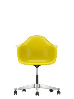 Eames Plastic Armchair PACC fra Vitra
