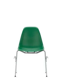 Eames Plastic Side Chair DSS, stabelbar fra Vitra
