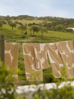 Ebb Beach Towel fra Ferm Living