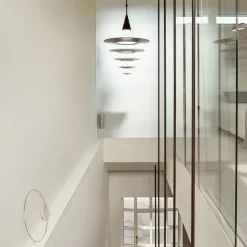 Enigma 545 pendel fra Louis Poulsen