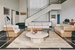 Epic Coffee Table Ø110 cm, travertine fra GUBI