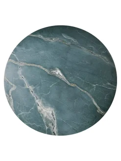 Epic Outdoor Dining Table, round fra GUBI