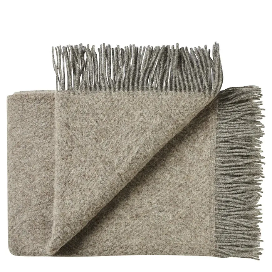 Fanø Plaid, light nordic grey fra Silkeborg Uldspinderi