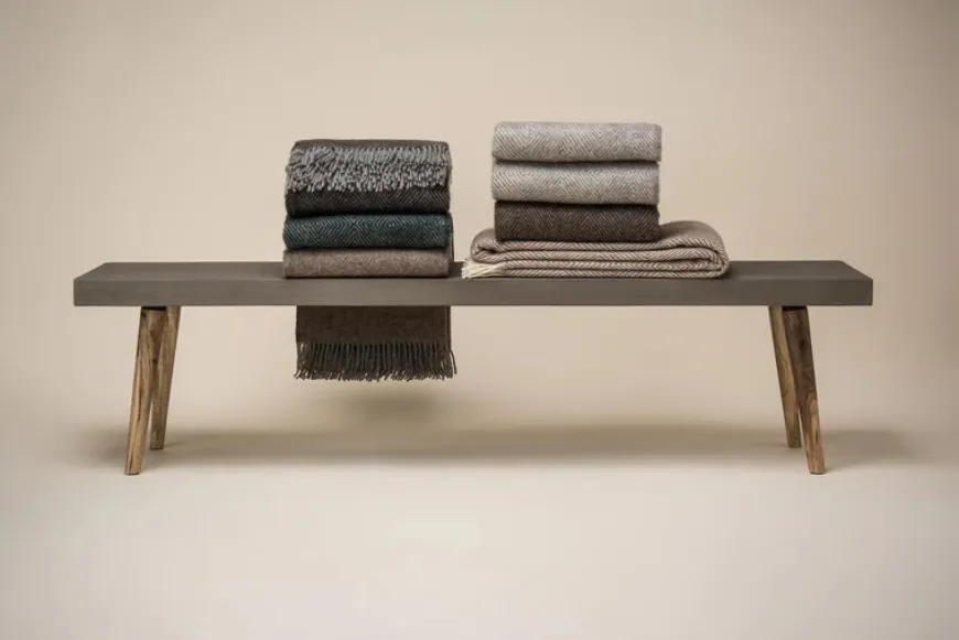 Fanø Plaid, light nordic grey fra Silkeborg Uldspinderi