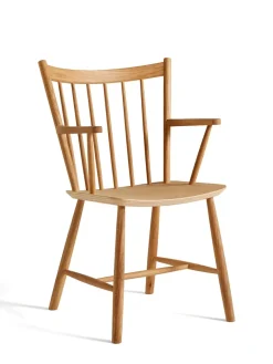 FDB J104 Spisestol, dark oiled oak fra Hay