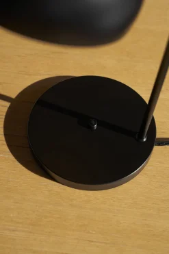 FJ Elements Table Lamp fra Louis Poulsen