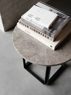 Florence sidebord Ø50, black marquina fra New Works