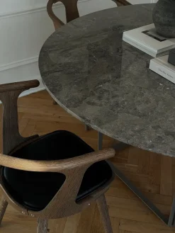 Florence spisebord Ø145, gris du marais fra New Works