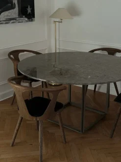 Florence Spisebord Ø145, gris du marais/beige grey fra New Works