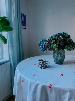 Flower Dug, Rund fra Blåmst