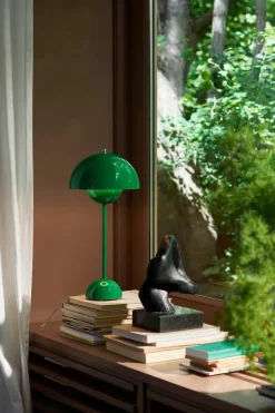 Flowerpot VP3 bordlampe af Verner Panton
