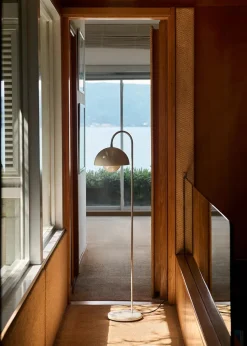 Flowerpot VP12 Gulvlampe fra &Tradition