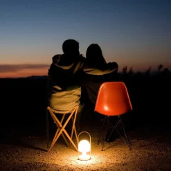 Follow Me blå bordlampe fra Marset