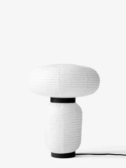 Formakami bordlampe fra &Tradition