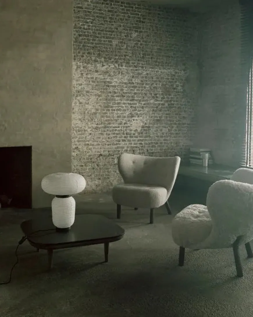 Formakami bordlampe fra &Tradition