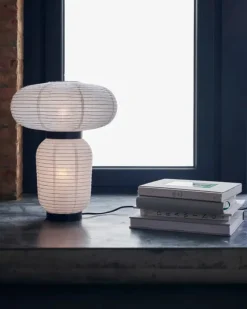 Formakami bordlampe fra &Tradition