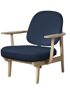 Fred Lænestol, lakeret eg fra Fritz Hansen