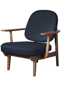 Fred Lænestol, valnødfarvet eg fra Fritz Hansen