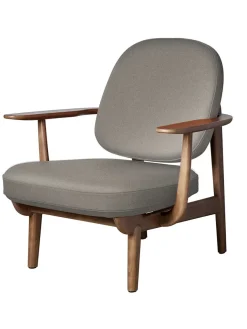 Fred Lænestol, valnødfarvet eg fra Fritz Hansen