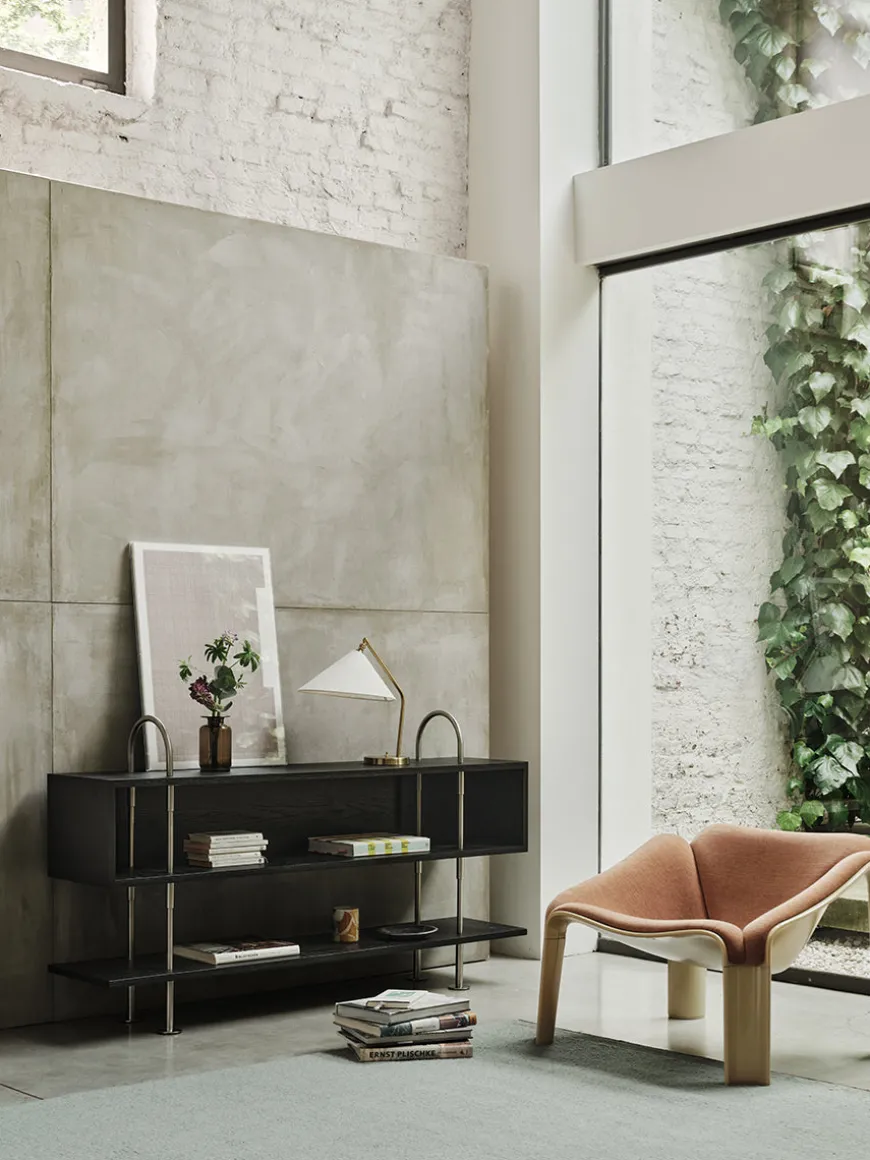 Gräshoppa bordlampe fra GUBI