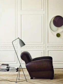 Gräshoppa gulvlampe fra GUBI