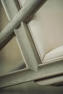 Græshoppestolen af Finn Juhl