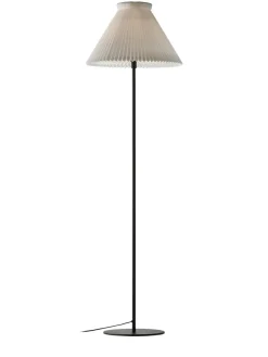334H Gulvlampe, moss green fra Le Klint